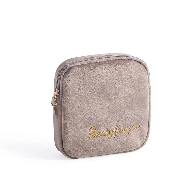 Trousse de toilette bébé en velours