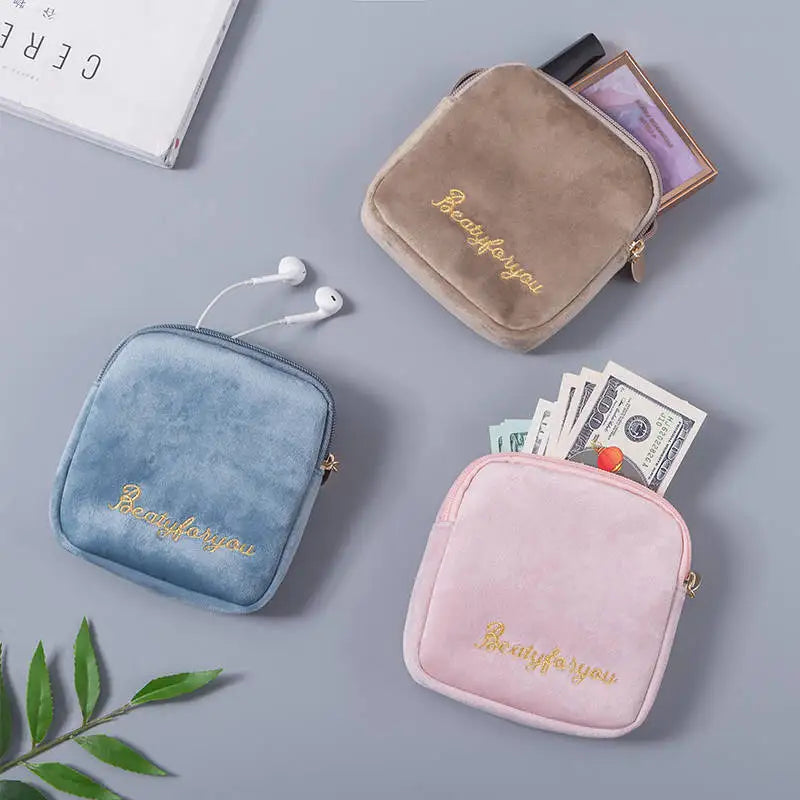 Trousse de toilette bébé en velours