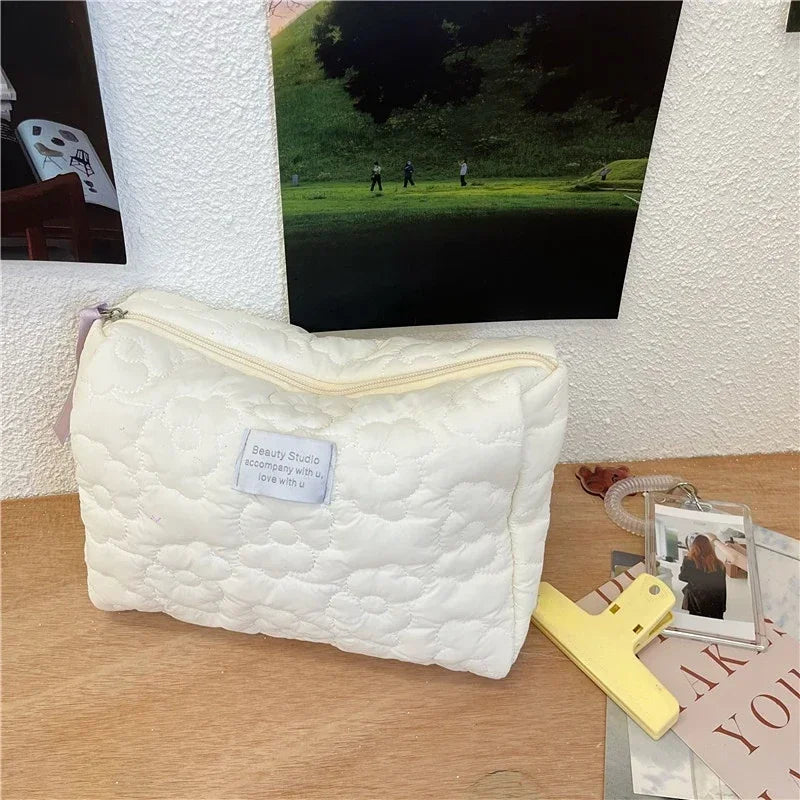 Trousse de toilette femme fleurie zippée