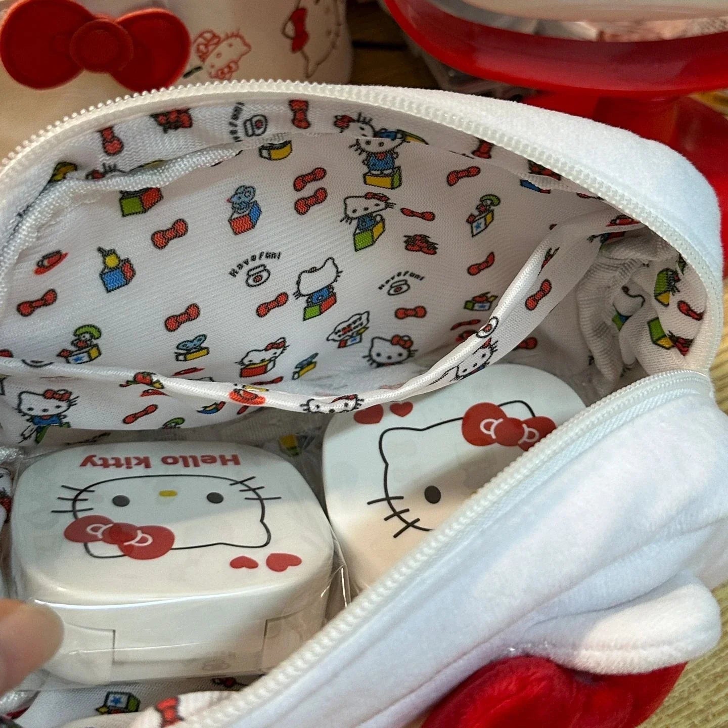 Trousse de toilette bébé Hello Kitty – Douce, compacte et parfaite pour les enfants