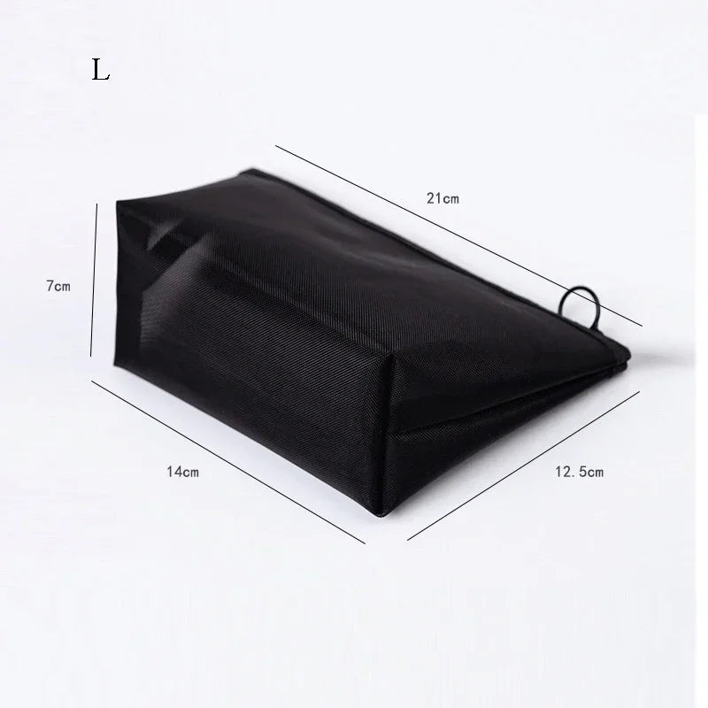 Trousse de toilette femme maille transparente