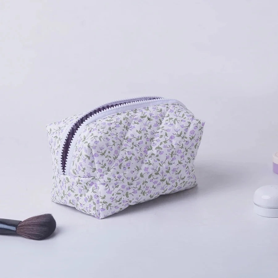 Trousse de toilette femme coton matelassé – Design floral élégant