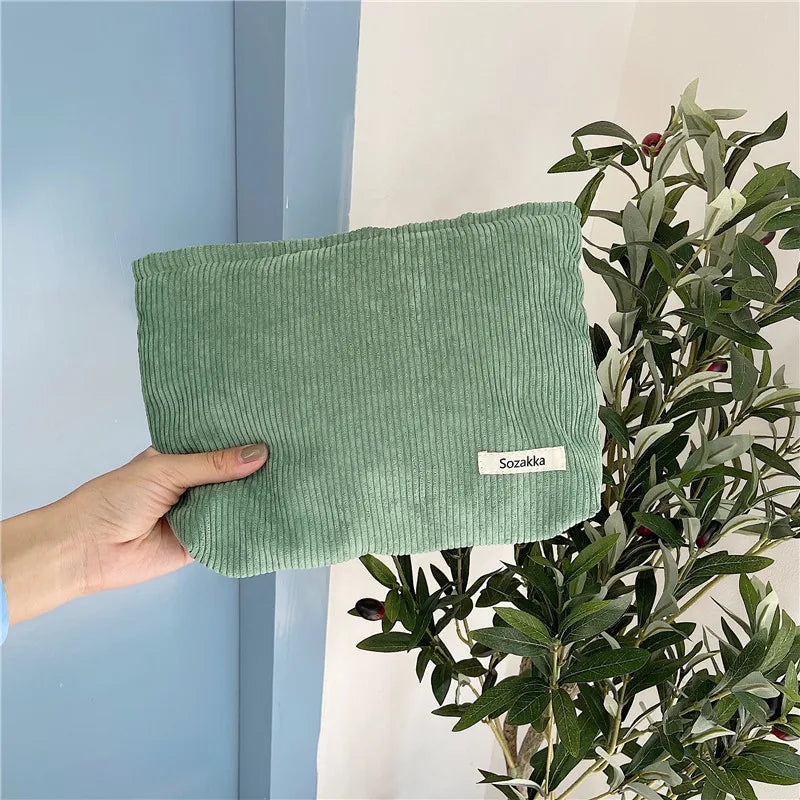 Trousse de toilette matelassée femme – Élégante, douce et fonctionnelle