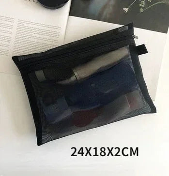Trousse de toilette femme maille transparente