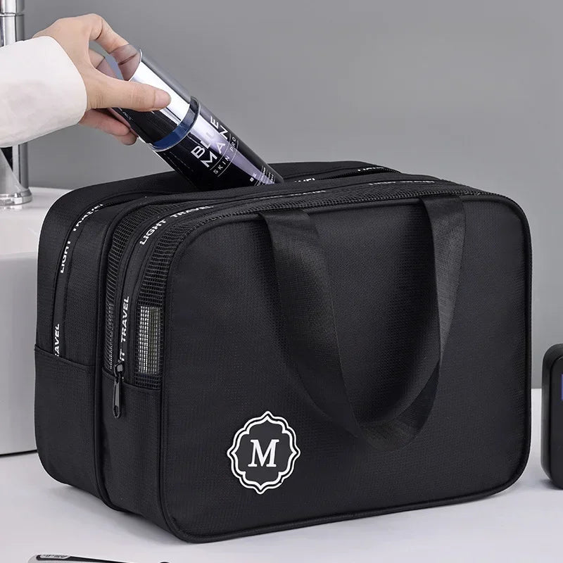 Trousse de toilette homme au format compact, idéale pour les affaires de toilette essentielles et pour les voyages