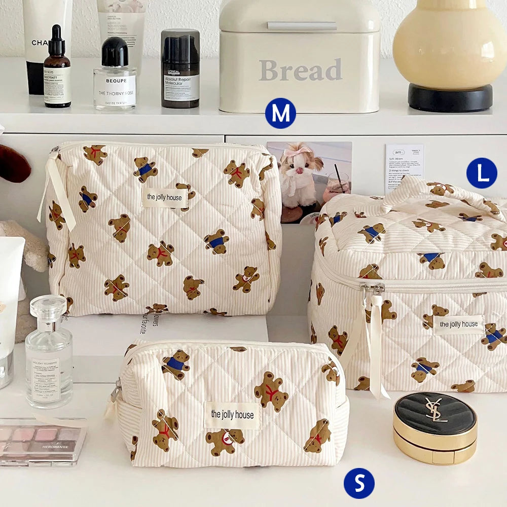 Trousse de toilette femme compacte matelassée