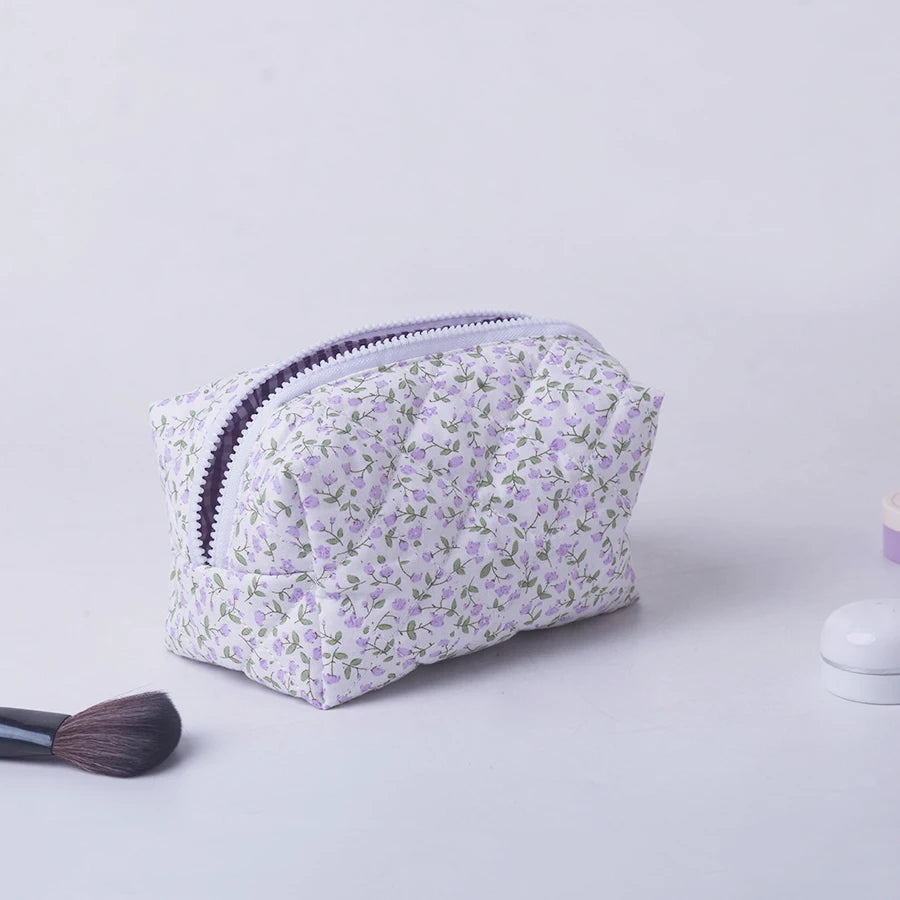 Trousse de toilette femme coton matelassé – Design floral élégant
