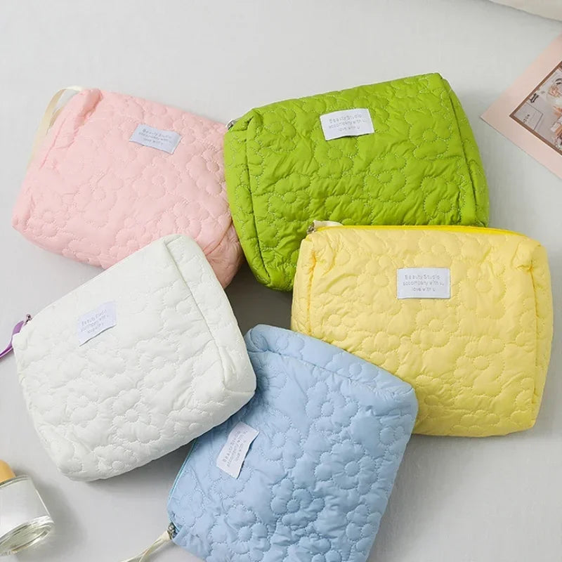 Trousse de toilette femme fleurie zippée