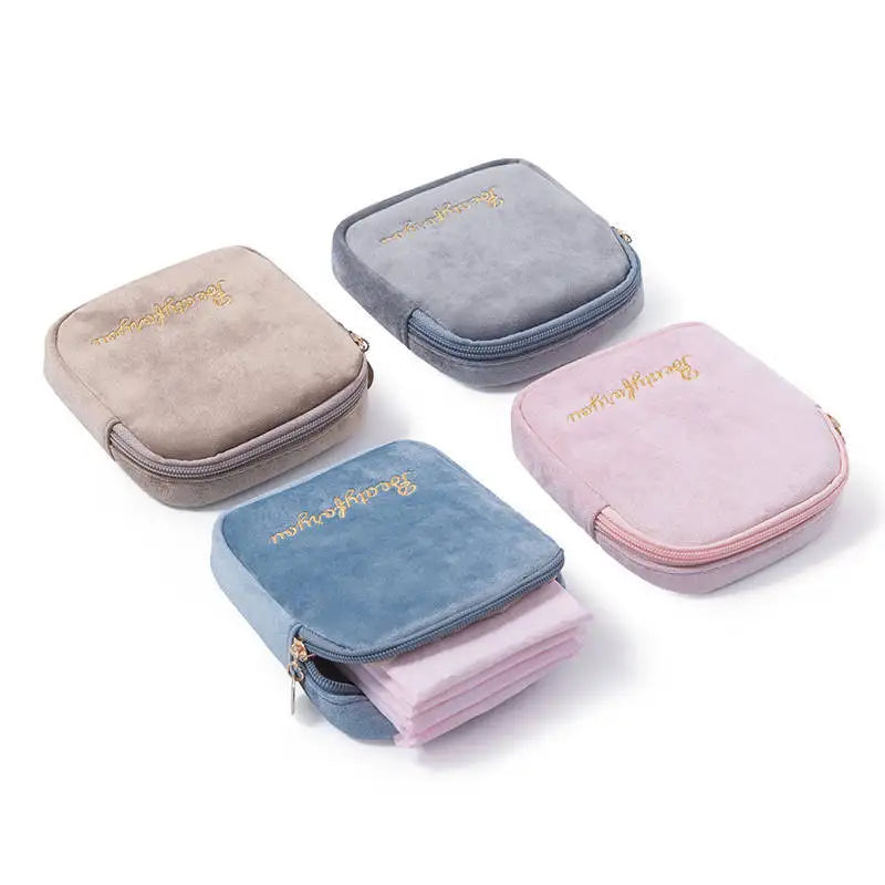 Trousse de toilette bébé en velours