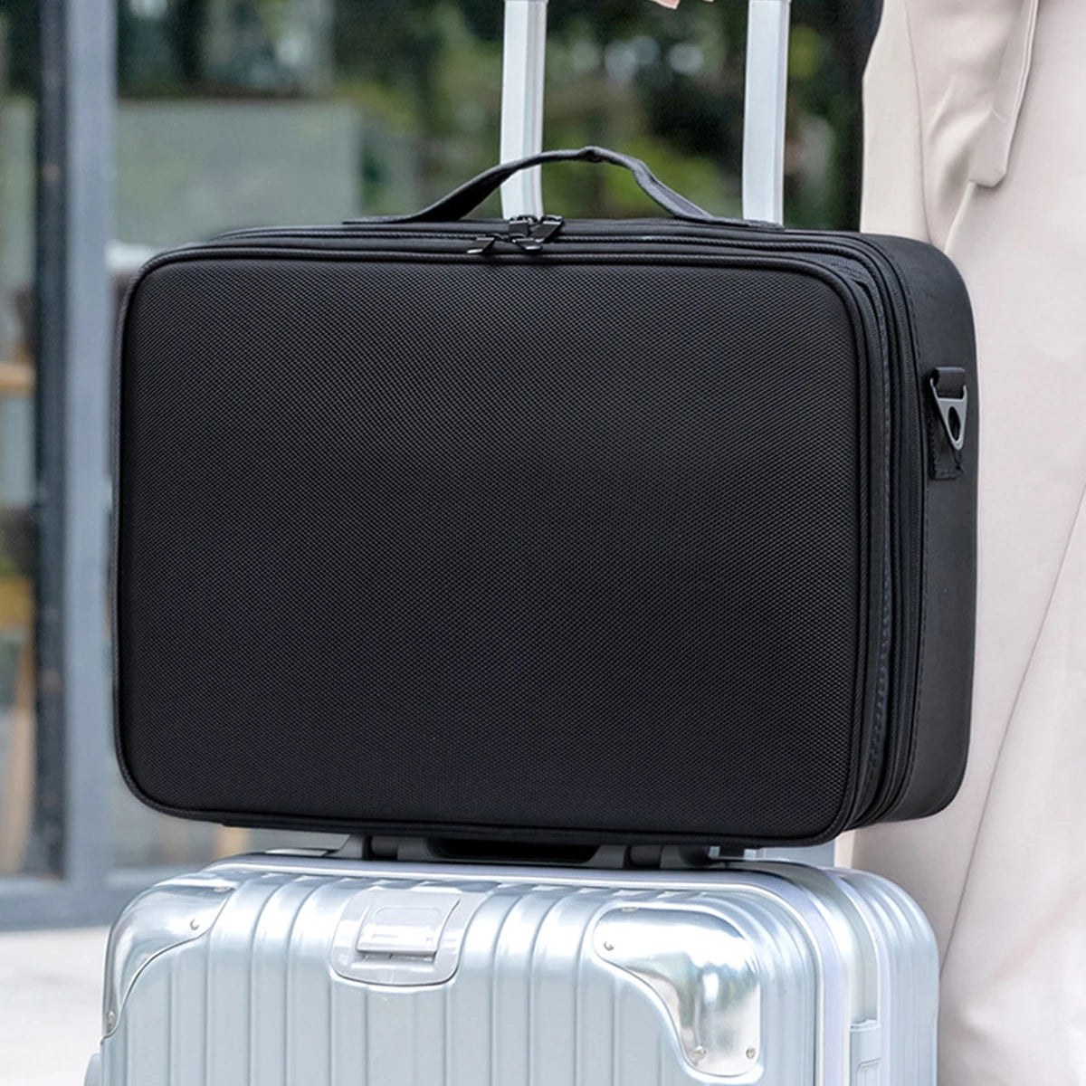 Grande trousse de toilette à capacité maximale, idéale pour les voyages longs et organisés