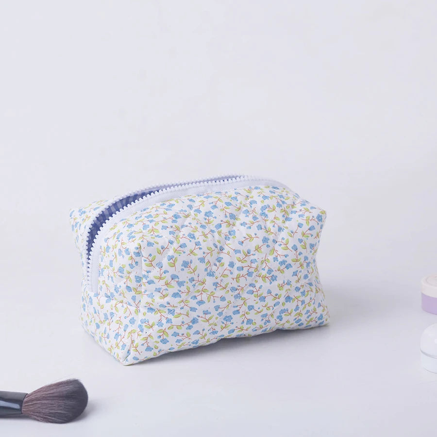 Trousse de toilette femme coton matelassé – Design floral élégant