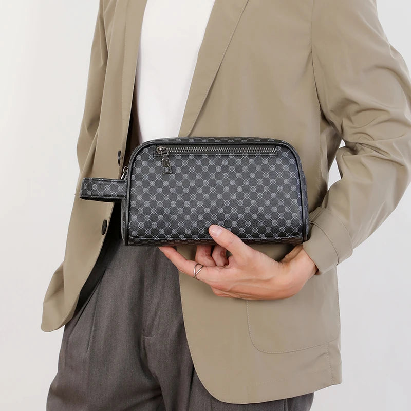 Trousse de toilette cuir. Élégante, compacte et idéale pour le voyage
