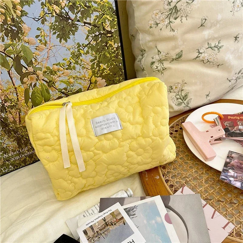 Trousse de toilette femme fleurie zippée