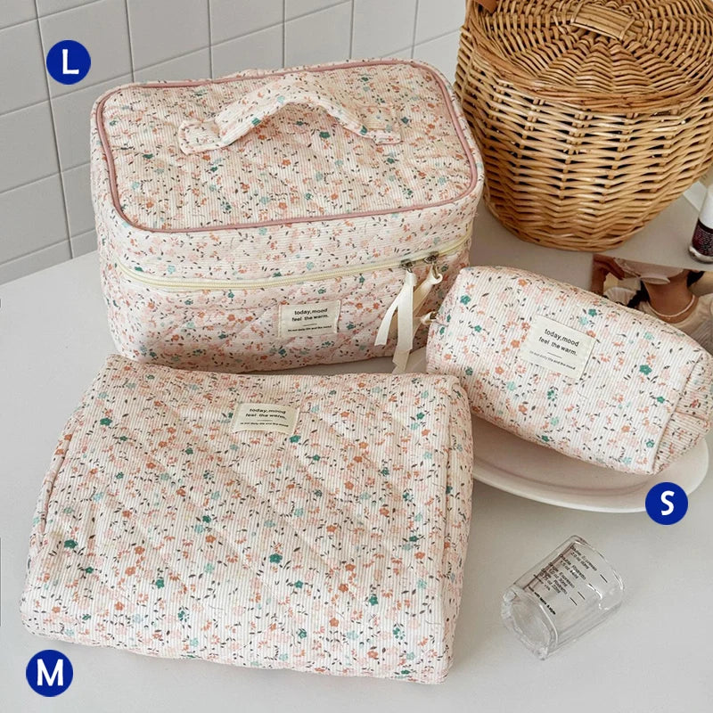 Trousse de toilette femme compacte matelassée
