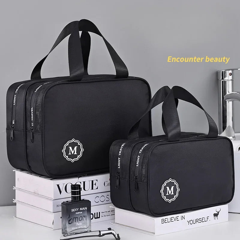 Trousse de toilette homme voyage, Design compact .