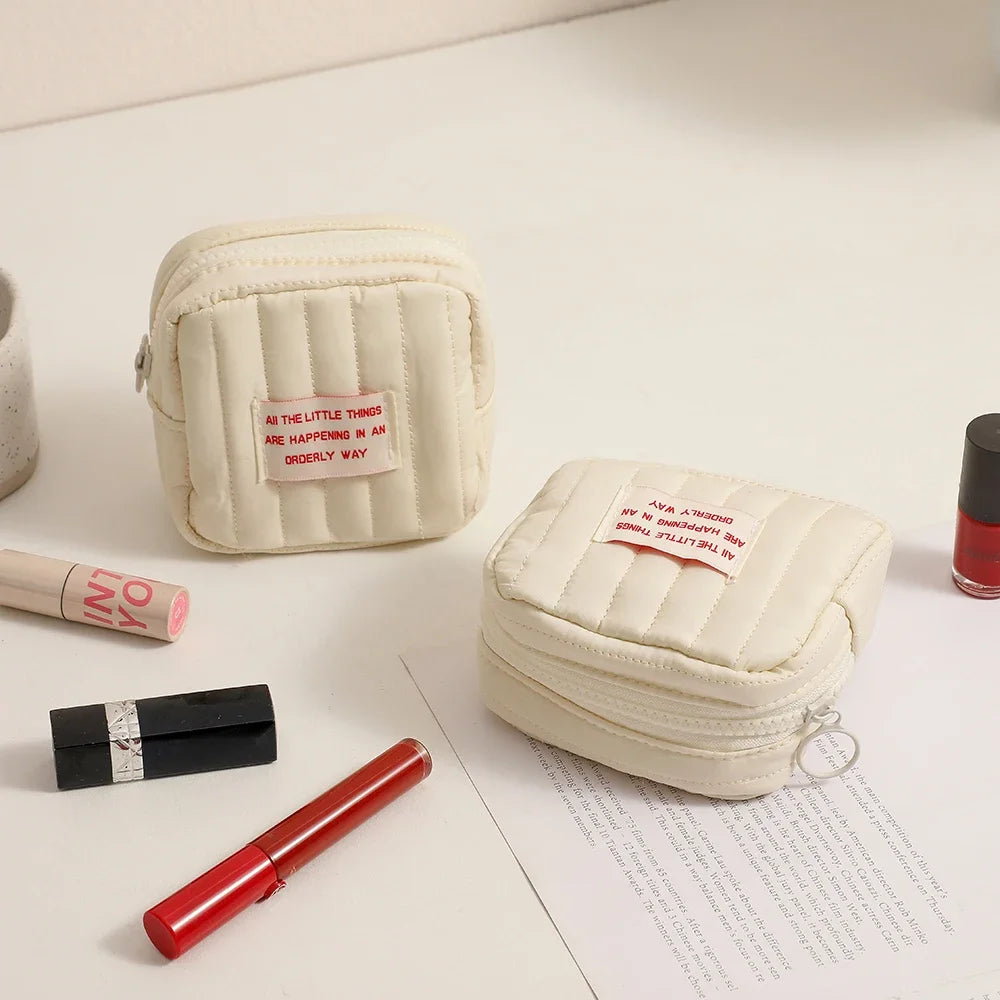 Trousse de toilette femme brodée vanity
